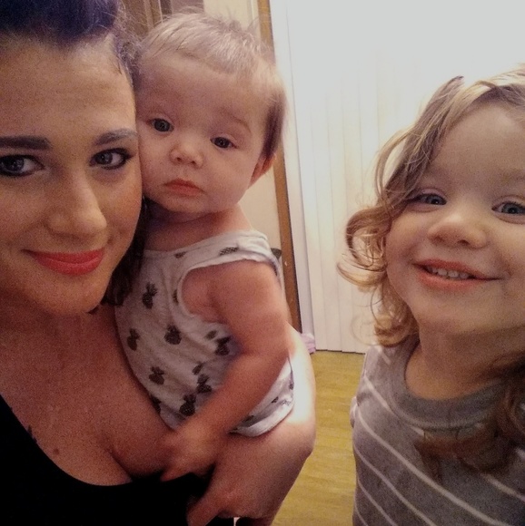 Meet your Posher, Michelle - Picture 2 of 7